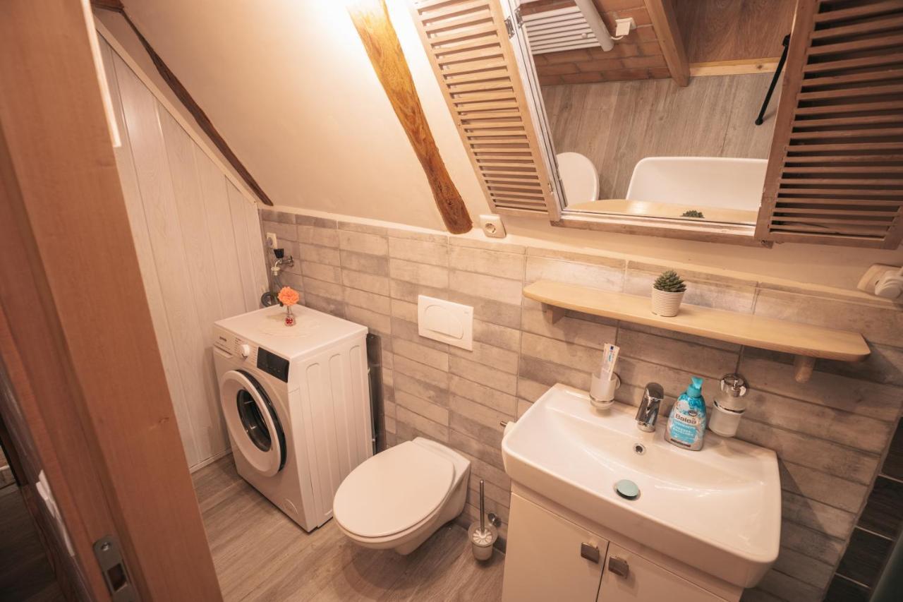 Apartmani Etno Kuca Pod Okicem Samobor Exterior photo