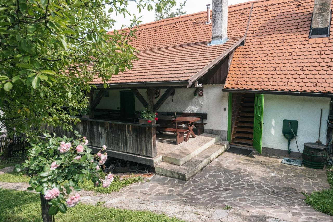 Apartmani Etno Kuca Pod Okicem Samobor Exterior photo
